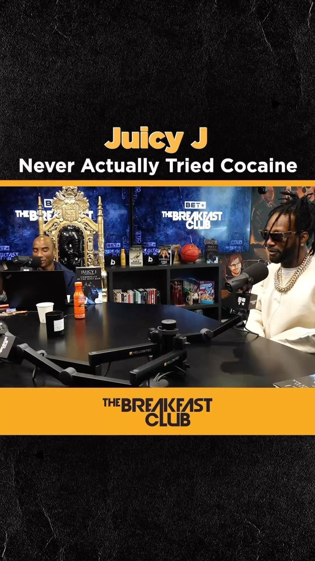 ジューシー・Jのインスタグラム：「🚨 @juicyj joined #TheBreakfastClubBET and we dive into his new book 📕 “Chronicles of the Juice Man” the memoir 📝! There are parts in the book where he uses his discernment to navigate through the drugs, music and depression.  ➡️ Check out his full interview on  @youtube❗️」