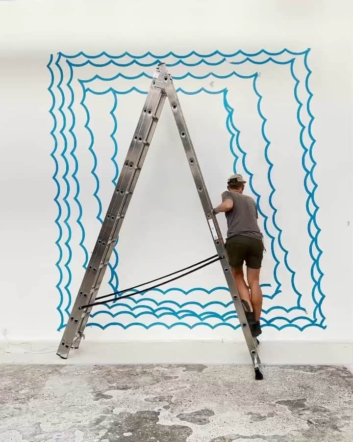 Juxtapoz Magazineのインスタグラム：「@daevmomo working on some brushstrokes, from his arts residence and solo show at @galerie_slika Lyon, France.  On view through September 21, 2023.」