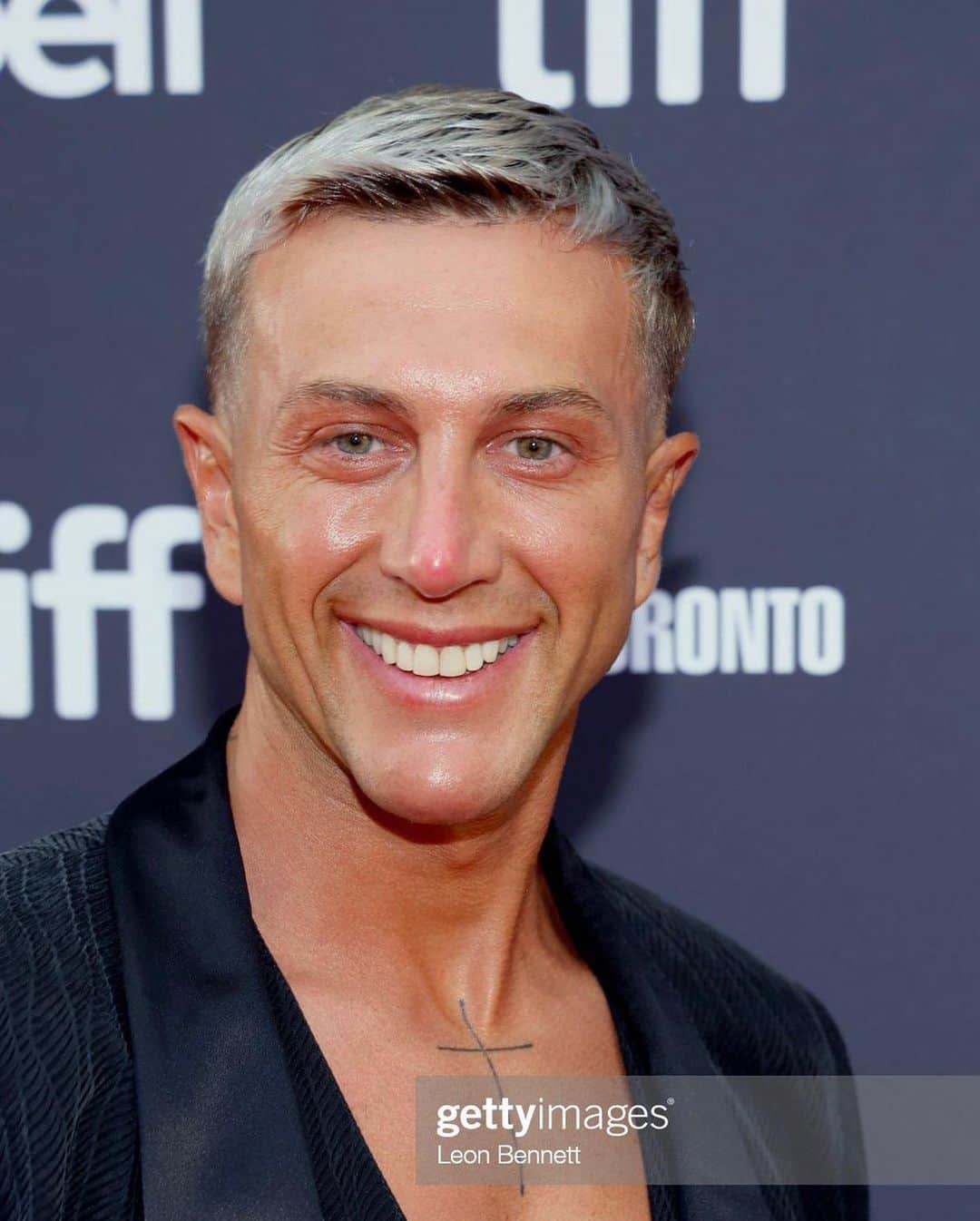 フェデリコ・ベルナルデスキさんのインスタグラム写真 - (フェデリコ・ベルナルデスキInstagram)「A beautiful night in Toronto at #TIFF23  Thanks to @giorgioarmani   #tiff23 #armani #toronto #frazerkh」9月12日 0時17分 - fbernardeschi