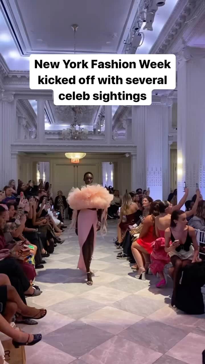 Huffington Postのインスタグラム：「New York Fashion Week kicked off with Christian Siriano’s 15th anniversary show. The stars were in attendance, from Laverne Cox to Avril Lavigne, Quinta Brunson, Sarah Hyland, Padma Lakshmi and more.  Held at the Pierre Hotel, this season’s collection was inspired by the darker side of ballerinas — and featured a surprise performance from Grammy nominated Sia.」