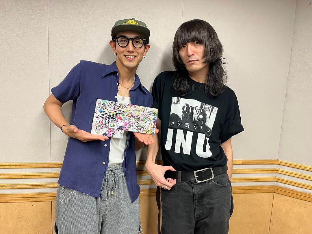 志磨遼平のインスタグラム：「📻 ／ #文化放送「#駒木根葵汰 のレコメン！」 ありがとうございました📻 ＼  #ドレスコーズ 愛に溢れたお話もたくさんお聞きできて、とても楽しい時間でした！  今週発売のアルバム『#式日散花』より「ラブ、アゲイン」も初オンエア💿  聴き逃した方、もう一度聞きたい方は #radiko プレミアムから🎧  #志磨遼平」