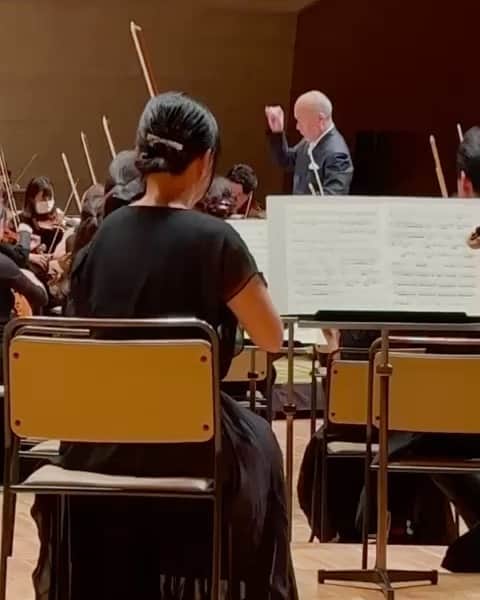 のインスタグラム：「New Japan Philharmonic’s performance was wonderful! My “Adagio” and 2nd movement from Mahler Symphony No. 5. #joehisaishi #mahler #adagietto #newjapanphilharmonic #suntoryhall」