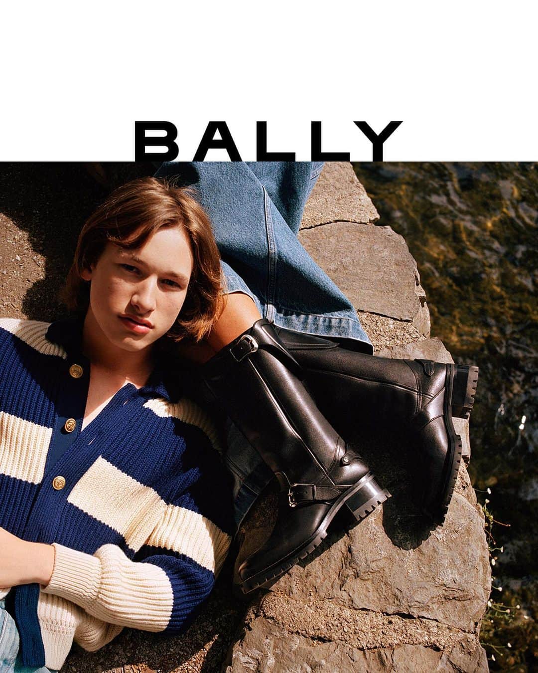 バリーのインスタグラム：「THE FALL/WINTER 2023 CAMPAIGN Lugano, Switzerland.  Design Director: Simone Bellotti Art Director: Christopher Simmonds Photographer: Alasdair McLellan  Stylist: Charlotte Collet  Casting Director: Ben Grimes  Hair: Anthony Turner  Make-up: Lucia Pica  Models: Joseph Glasser, Nazarit Machin  @alasdairmclellan, @charlottecolletcollet, @ben_grimes_casting, @anthonyturnerhair, @luciapicaofficial, @joseph.glr, @nazarit_machin   #Bally #BallyFW23」