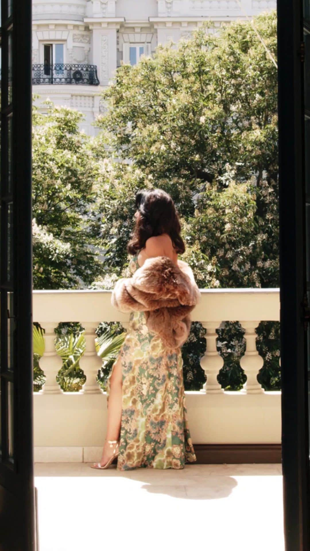 ゲスのインスタグラム：「Elite elegance set at the 19th Century Santo Mauro Hotel in Madrid, Spain. @georginagio for GUESS Fall ‘23 Campaign. #LoveGUESS #Marciano」