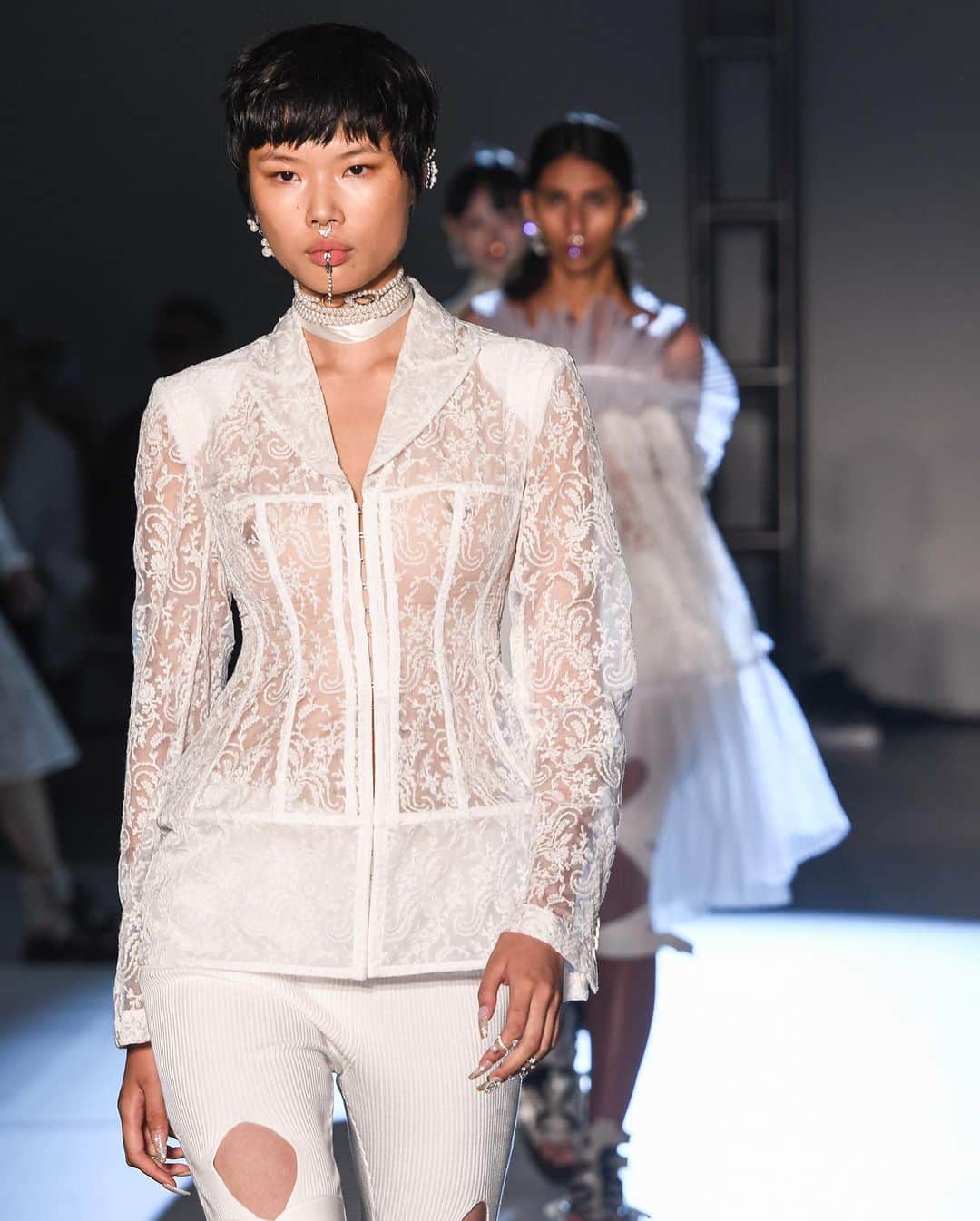 アディアムのインスタグラム：「Opaque and Tulle fabrics paired with knits to create dimensionality, drawing inspiration from how dance-wear separates are layered— referencing the main inspiration: Ballet.」