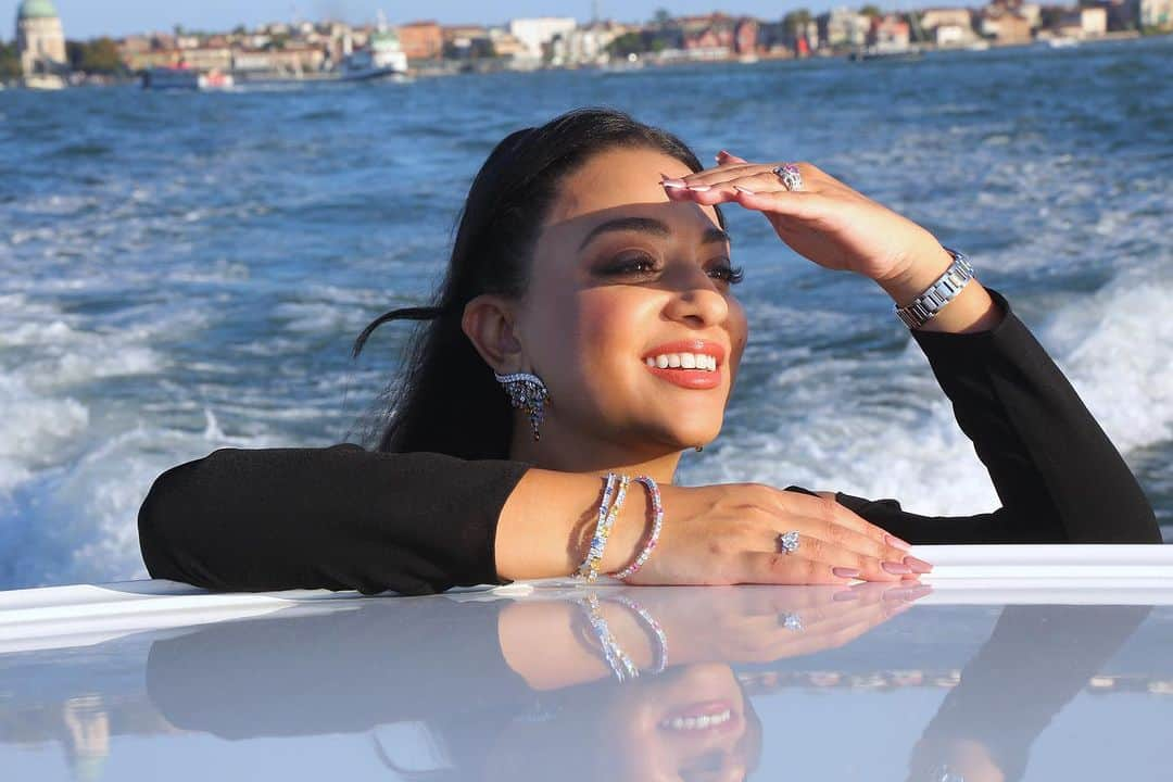 Khairiah Abulabanさんのインスタグラム写真 - (Khairiah AbulabanInstagram)「Venice moments..  #venicefilmfestival   Dress @maison.eliomoussallem @eliomoussallem  Jwelery @nadine_jewellery  Makeup @armanibeauty via @vanessaudovicich  Hair @kerastase_official  via @rossimassimiliano_official  Nails @nourrnails  Photography @hamedz199 - @ibrahimalyousif」9月12日 1時22分 - kh_abulaban