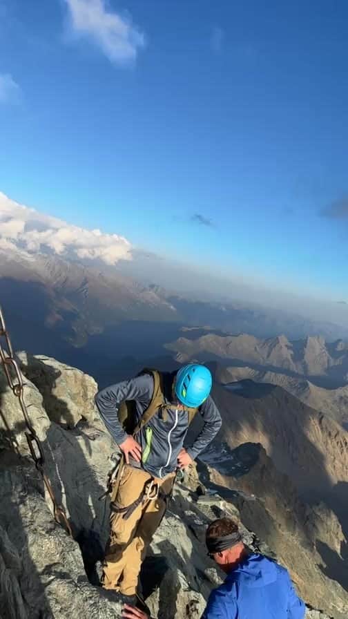 アンドレ・シュールレのインスタグラム：「Top of Austria w/ @andreschuerrle @sukkhadas  . #grossglockner #outdoors #live #mindfulness #whofmethod #extreme #climbing」