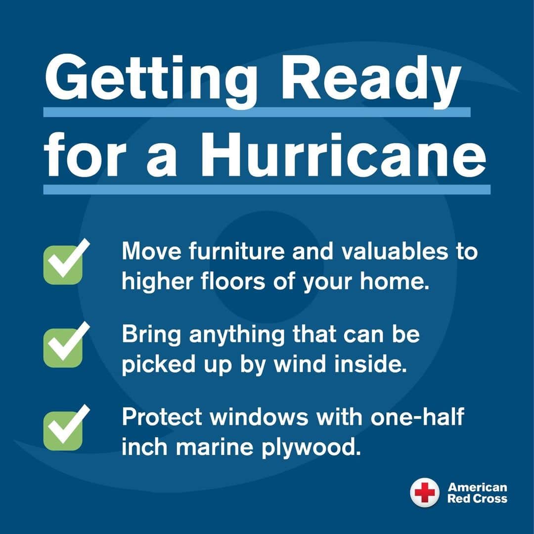 ネーブ・キャンベルのインスタグラム：「If you’re located in the Northeast, the time to prepare for Hurricane #Lee is NOW!  Lee is a powerful storm in the Atlantic Ocean that could potentially impact the northeastern United States sometime this week.  Our disaster teams on the ground are pre-positioning emergency supplies and teams to support communities that may be affected.  Take steps to prepare your home, loved ones and pets ahead of the storm by following these tips.  #RedCross #Lee #HurricaneLee #HurricanePreparedness #HurricaneTips #SafetyTips」