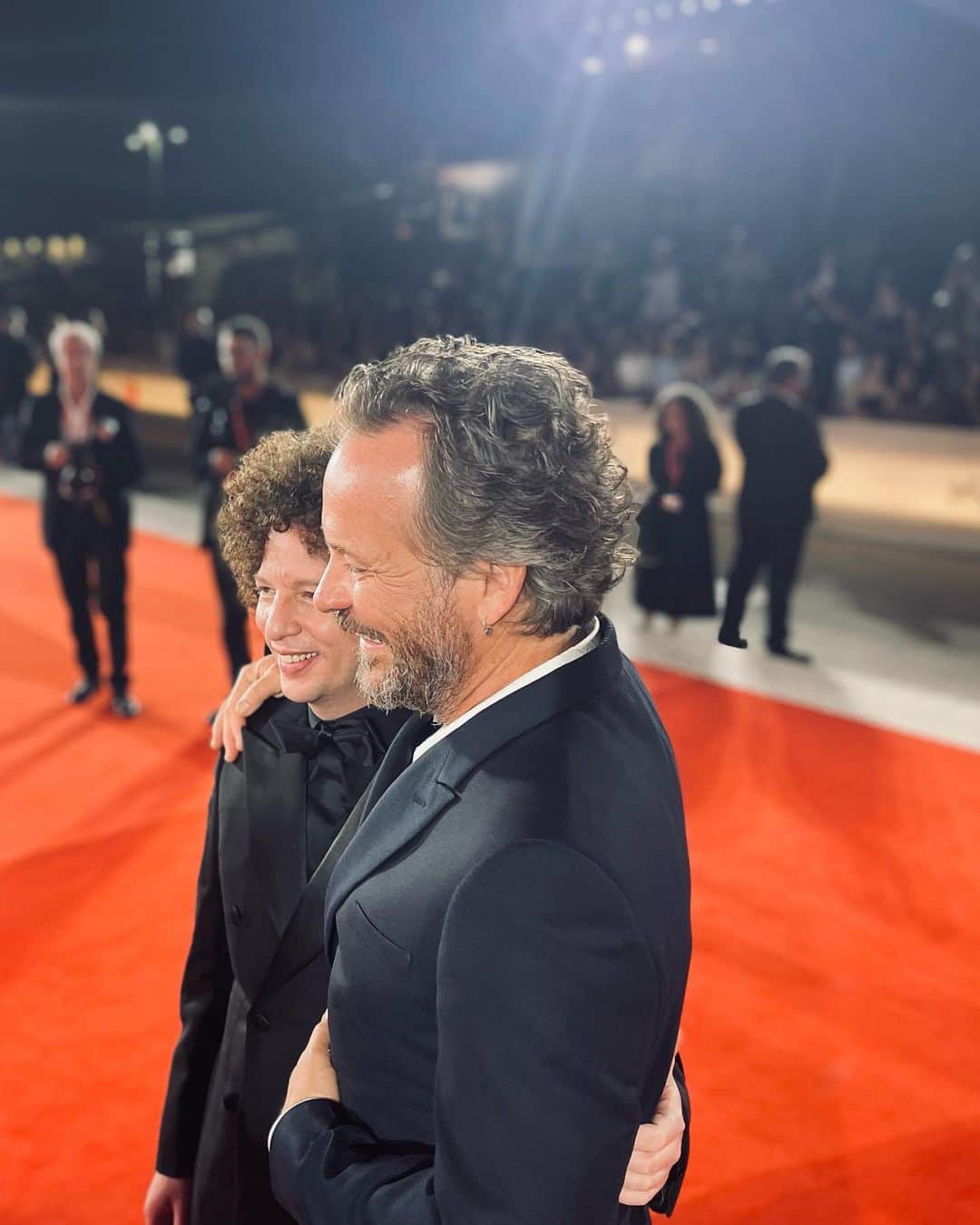 マギー・ジレンホールのインスタグラム：「@gaardsars and his director #MichelFranco.  A beautiful collaboration, along with @jessicachastain who absolutely broke my heart in this movie; watching a women come alive, painful and terrifying as that can be. But of course, there’s not really any other option ❤️」