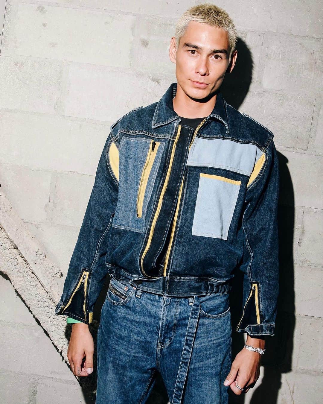GQさんのインスタグラム写真 - (GQInstagram)「NYFW is in full swing and celeb sightings are many both on and off the runway. Lil Nas X at Coach, YG at Eckhaus Latta, and The Kid Laroi at 3.1 Philip Lim—just to name a few. Swipe left for a look inside the scene.  📸 at NYFW」9月12日 2時11分 - gq