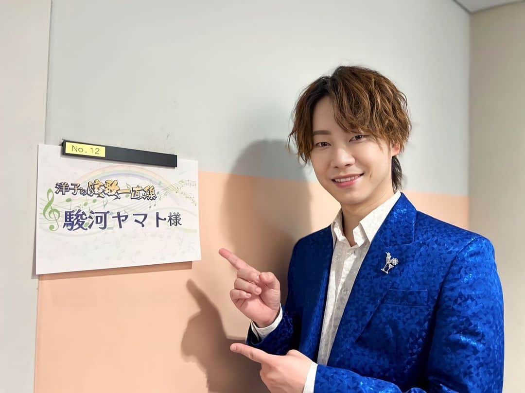 はやぶさのインスタグラム：「先日は『洋子の演歌一直線』の収録へ！ 『駿河ヤマト』の楽屋貼りにも慣れて来ました（笑） 歌と衣装、そして気合いの入ったパーマヘアーをぜひご覧下さい！ 9月24日に放送予定です！  【EN】  The other day, I went to the recording of "Yoko's Enka Icchoku Line"!  I'm getting used to be "Suruga Yamato" (lol).  Please take a look at the song, the costumes, and permed hair!  The program is scheduled to air on September 24!  #はやぶさ #ヒカル #ヤマト #大滝ひかる #駿河ヤマト #イベント #一日一枚  #写真  #hayabusa #hikaru #yamato #event  #picstory  #picstagram #photooftheday  #photogram  #hayabusadiary  #はやぶさの日記  #fotohariini #洋子の演歌一直線 #television」