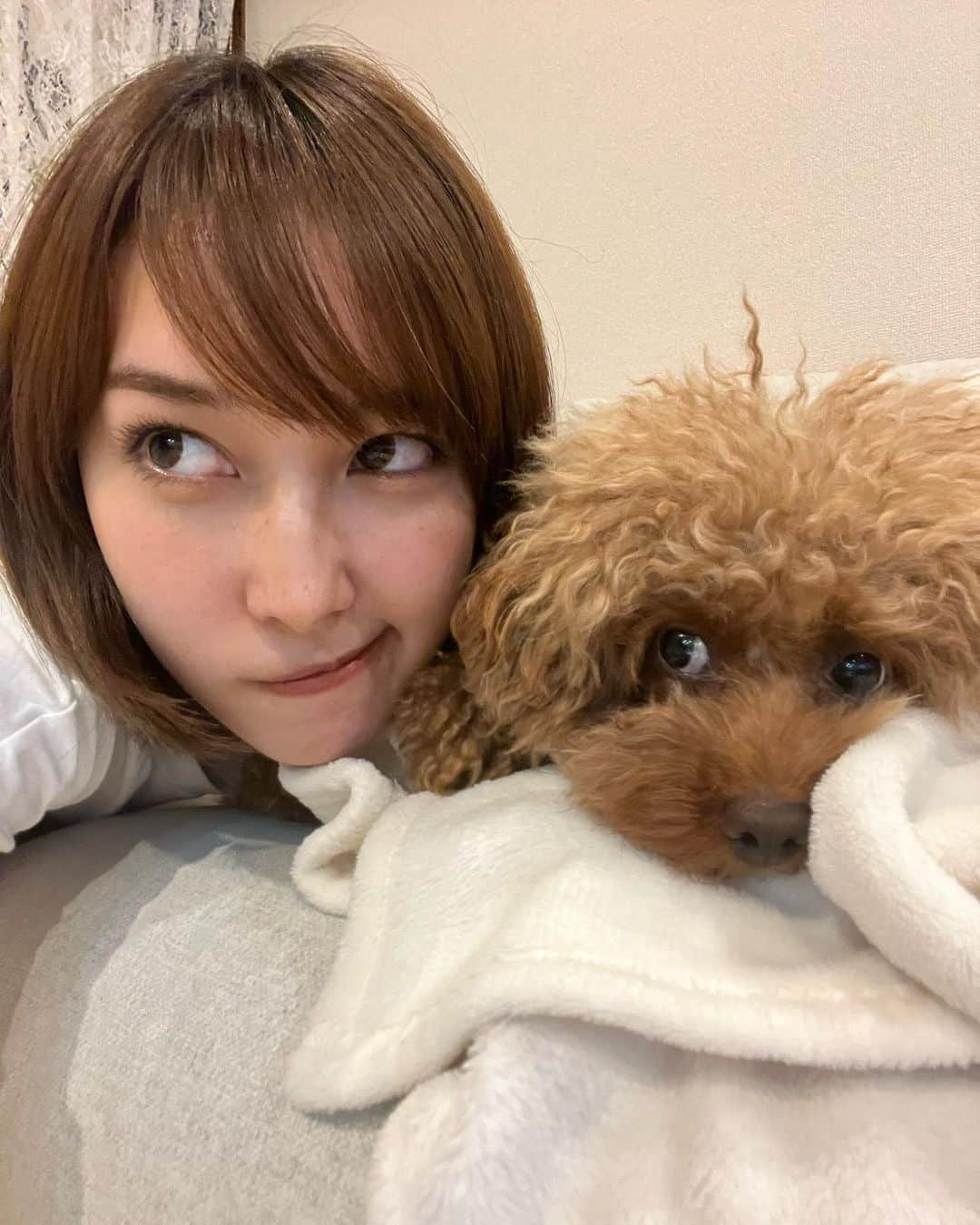 amiのインスタグラム：「愛犬と似るってほんとかも🐶」