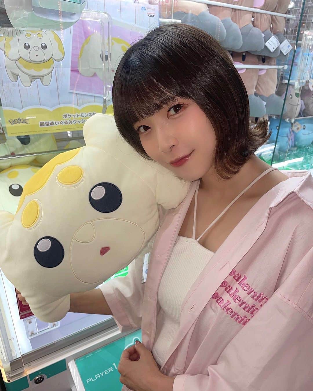 POCHIのインスタグラム：「パピモッチ取った〜〜〜っ ひなたと似てるから好き〜〜〜っ  #パピモッチ #ポケモン」