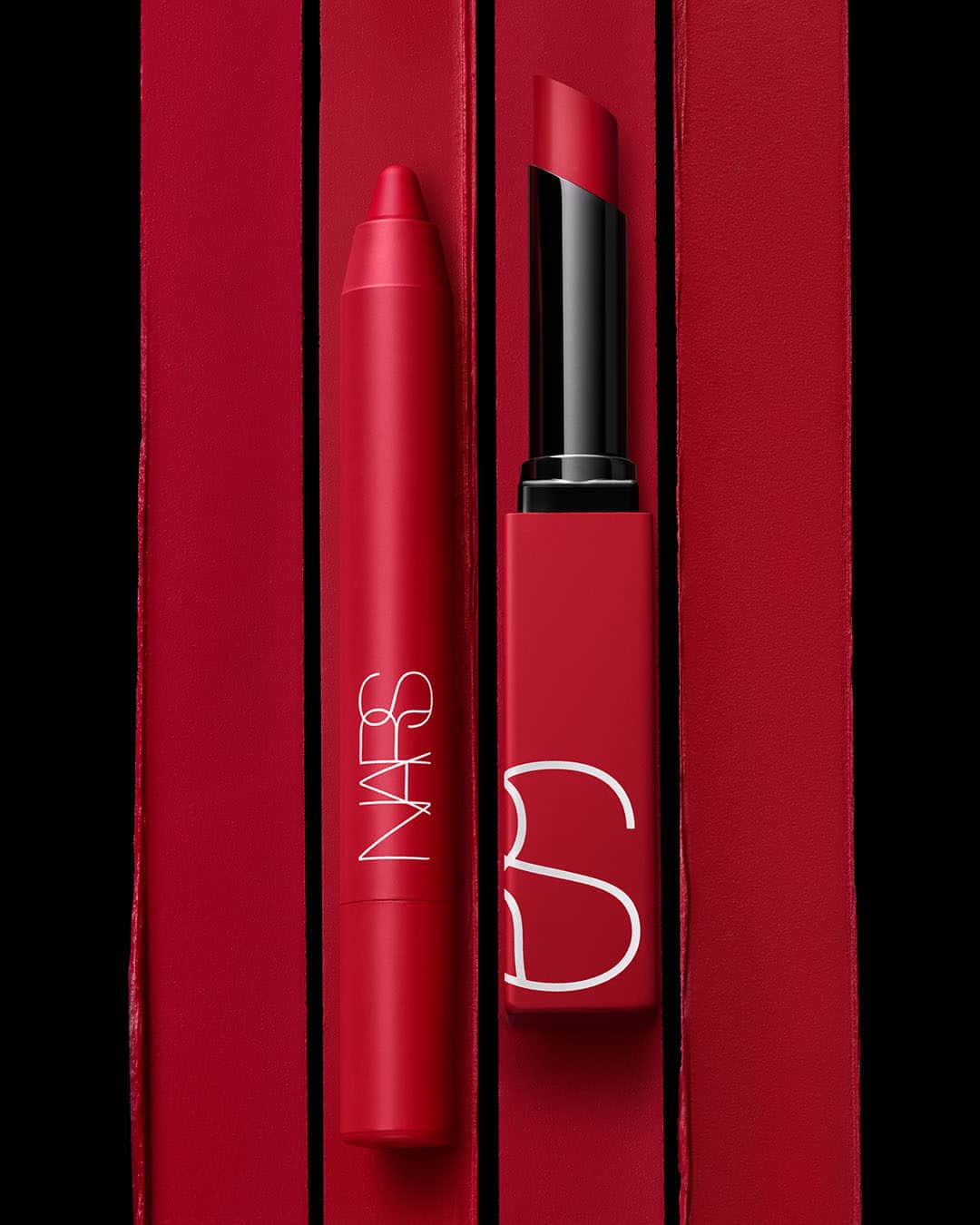NARSさんのインスタグラム写真 - (NARSInstagram)「Double down on Dragon Girl—the vivid siren red that never holds back. Line lips with Powermatte High-Intensity Lip Pencil and fill in with Powermatte Lipstick for bold, matte impact that lasts.」9月12日 5時00分 - narsissist