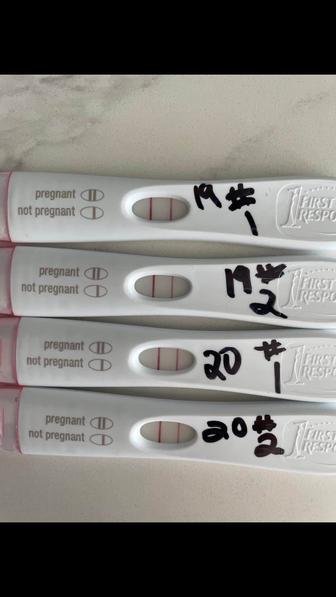 タラ・リピンスキーのインスタグラム：「Last weeks Episode 4 was tough for me to go back and watch. When we were filming it awhile ago I realized how much pregnancy loss can stick with you. I have been to lots of therapy over this and I thought maybe I had healed and closed many of these chapters of this journey….but I don’t think you ever truly forget what it’s like to go through a miscarriage. So many experience this and hearing your stories and connecting with you all has been the best part of the podcast.❤️  We are truly honored you are invested in our story and it means so much. Please continue to subscribe on my Tara Lipinski YouTube and listen to the podcast. Thank from both Todd and I ❤️ links in bio   @unexpectingpod #infertility #infertilityjourney #miscarriage #pregnancyloss #ivf #recurrentmiscarriage」
