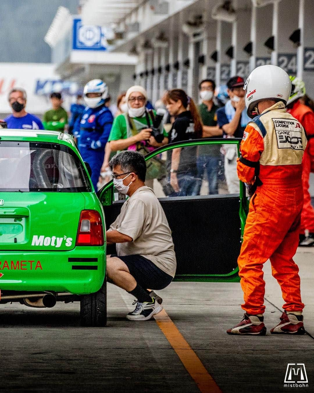 mistbahnさんのインスタグラム写真 - (mistbahnInstagram)「_ HONDA EQUIPMENT INC. Honda JA4 TODAY _ 🚗: @kazuo55aze / @zero_e_works 📷: @mistbahn _ Shot on Aug-16 2022 🏁 "K4-GP FUJI 10hours Endurance race" at Fuji International Speedway. _ JP) 2022年8月16日 富士スピードウェイ開催「K4-GP 10H耐久 2022」で撮影。 _ _ #k4gp #軽耐久 #k4gp2022 #k4gp10h #fujispeedway #fujiinternationalspeedway #fsw #fisco #富士スピードウェイ #kcar #keicar #軽自動車 #hondaequipment #本田設備レーシングチーム #hondaequipmentracingteam #本田設備 #ゼロイーシバタ #cerameta #hondatoday #ホンダトゥデイ #ja4 #ja4today #ツデー #honda #e07a #mtrec #hondasontrack #te37 #rays #volkracing」9月12日 5時44分 - mistbahn