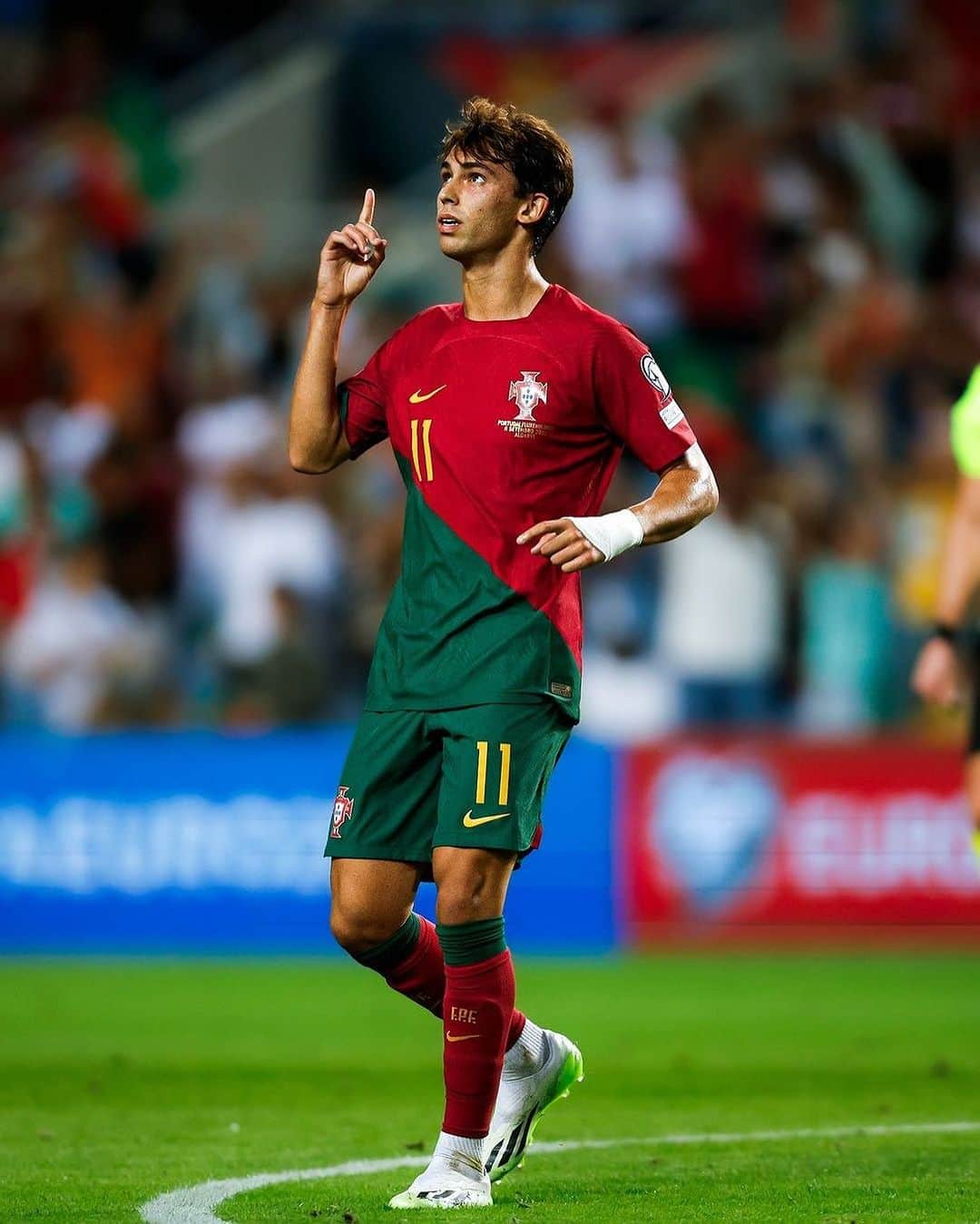 FCバルセロナさんのインスタグラム写真 - (FCバルセロナInstagram)「Go off then, João Félix 🚀  Gol de João Félix amb Portugal!  📸 @portugal」9月12日 6時12分 - fcbarcelona
