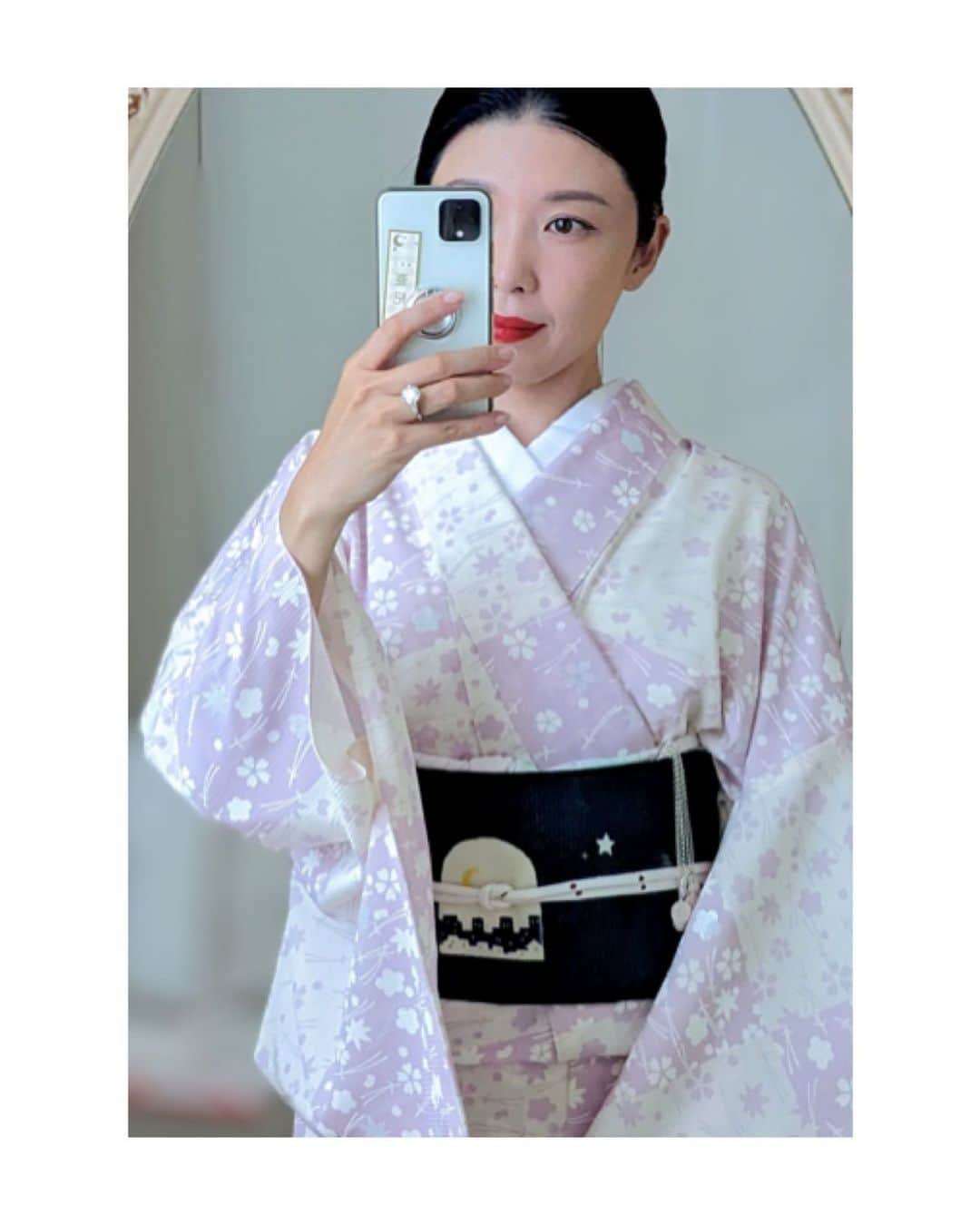 川村亜紀さんのインスタグラム写真 - (川村亜紀Instagram)「盛夏時のコーディネート🐳 #kimono #kimonocordinate #japanesekimono #japanesetradition #beautifultradition #lovekimono  #instakimono #기모노  #お着物 #お着物コーディネート #着物コーディネート  #夏着物 #絽の小紋 #小紋 #呉服に志田 さん #夏帯 #長吉呉服店 さん #亜紀の和装記録」9月12日 7時29分 - _aki1015_