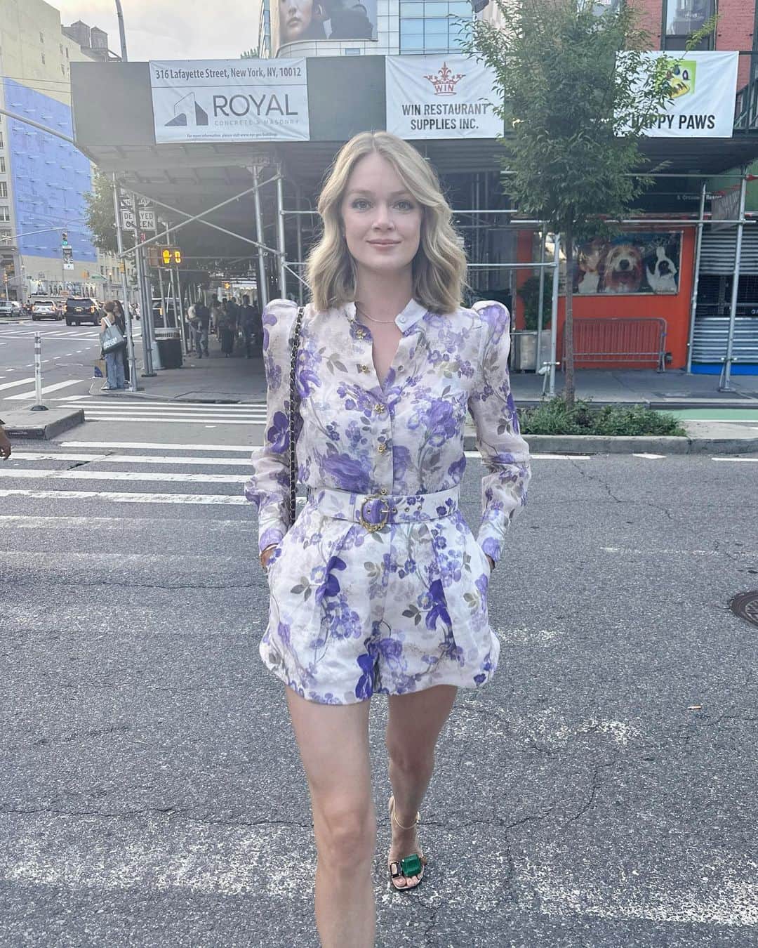 リンジー・エリンソンさんのインスタグラム写真 - (リンジー・エリンソンInstagram)「Night out in NoHo with @netaporter 💜 #nyfw」9月12日 7時26分 - lindsellingson