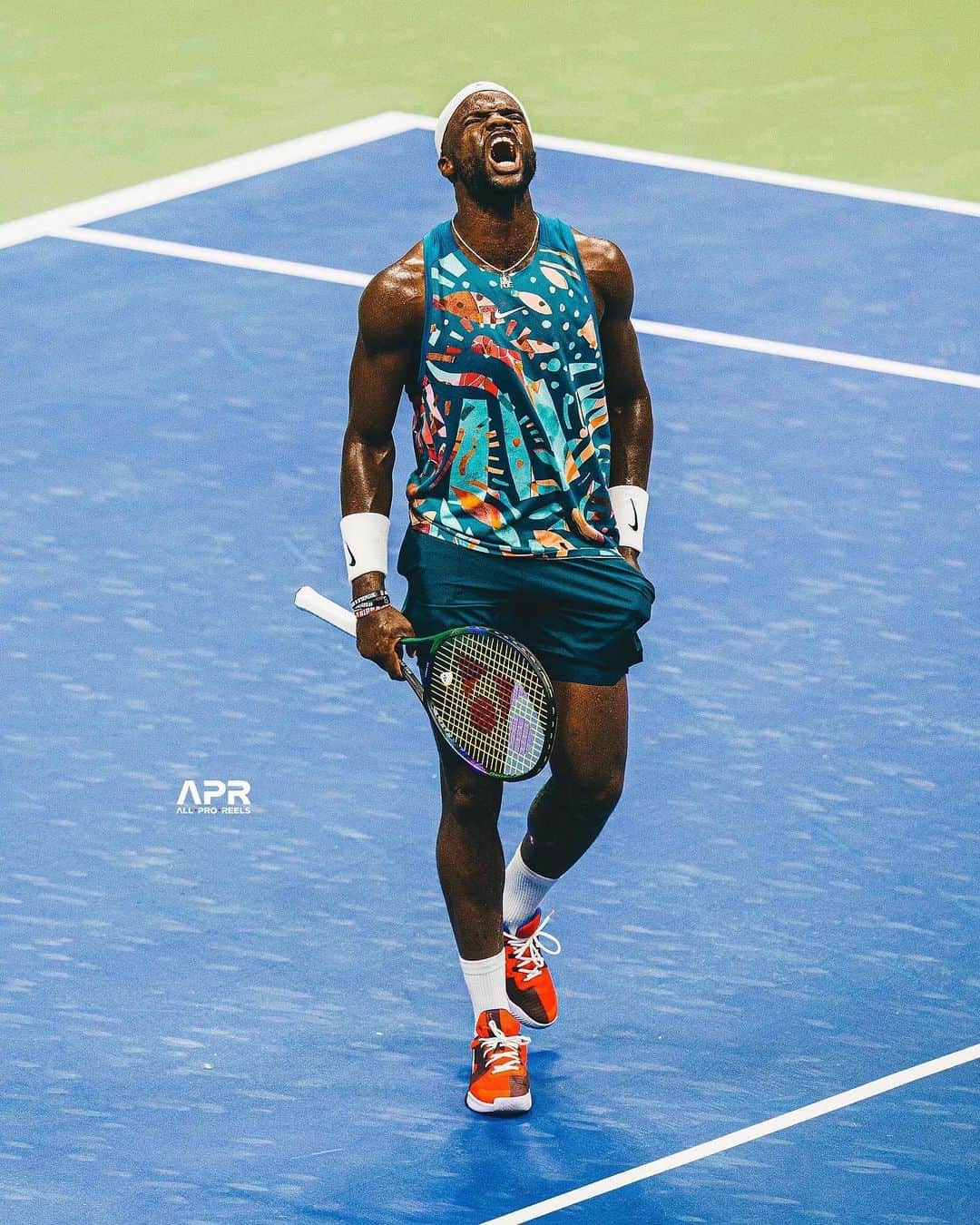 フランシス・ティアフォーのインスタグラム：「Thank you @usopen I love you soo much. Thanks for all the love and support. Y’all’s energy this year was unmatched. Crazy ride as always. Till next year ✊🏿✊🏿❤️❤️. #illbeback #TMC🏁🏁 #GODSTIMING🤞🏿🤞🏿  Photo credzz: 📸 @allproreels」