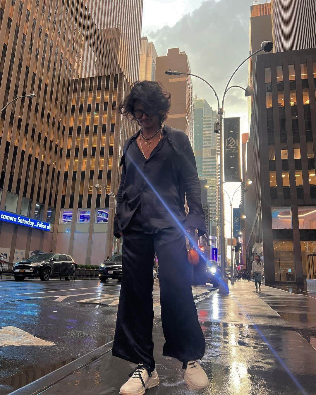 稲木ジョージさんのインスタグラム写真 - (稲木ジョージInstagram)「Fried chicken and fashion show ♥️  New York, New York 🗽」9月12日 9時53分 - georgerootnyc
