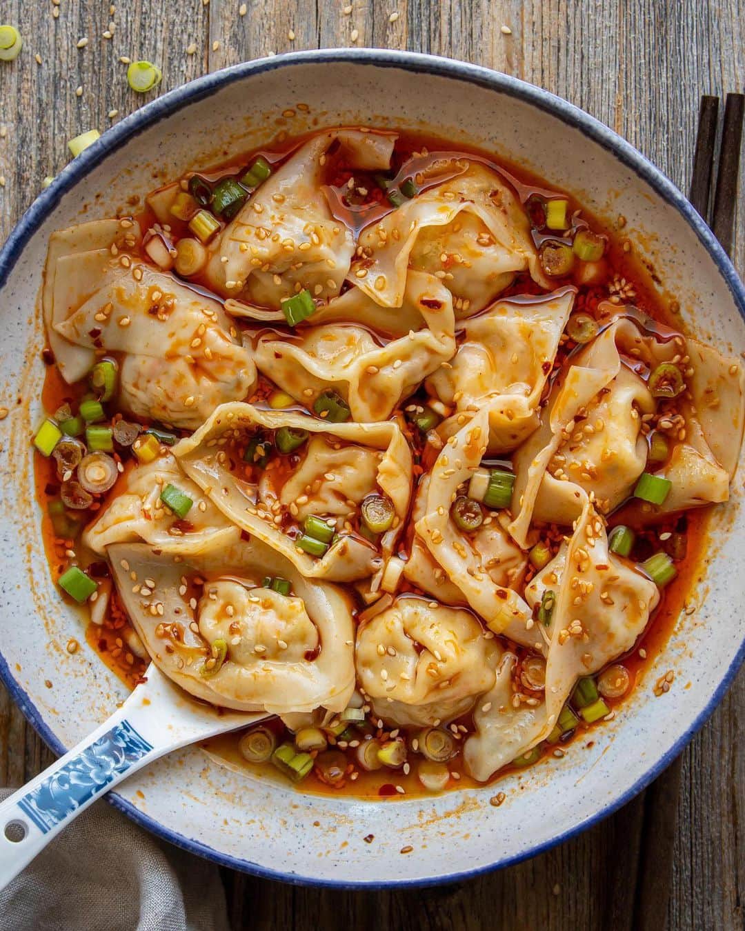 Food52のインスタグラム：「We've got dumplings on the brain, so we're turning to none other than @woon.heng's wontons in chile oil! Click the link in our bio to cozy up with a bowl. #f52community #f52grams」