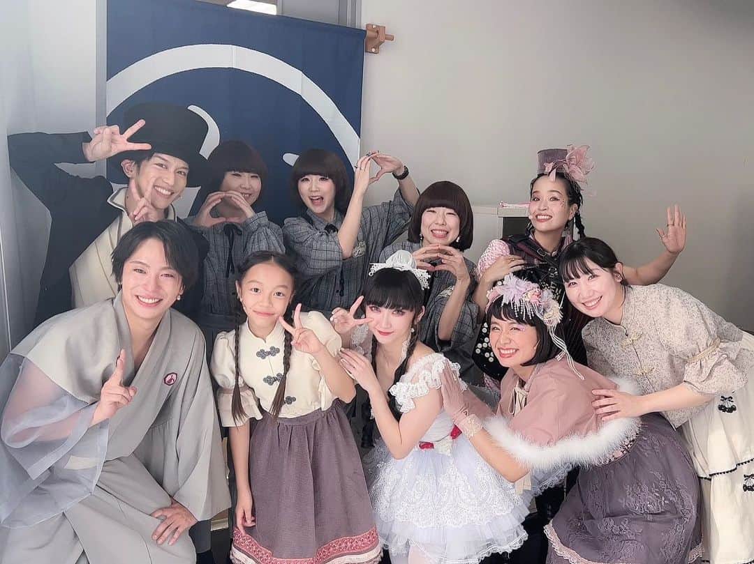 雅雀り子のインスタグラム：「くるみ割り人形外伝 終演いたしました👼  私はツイ廃なので感情ダダ漏れツイートしたのでそちらを見てねwww 写真をバンバンあげてくよ！」