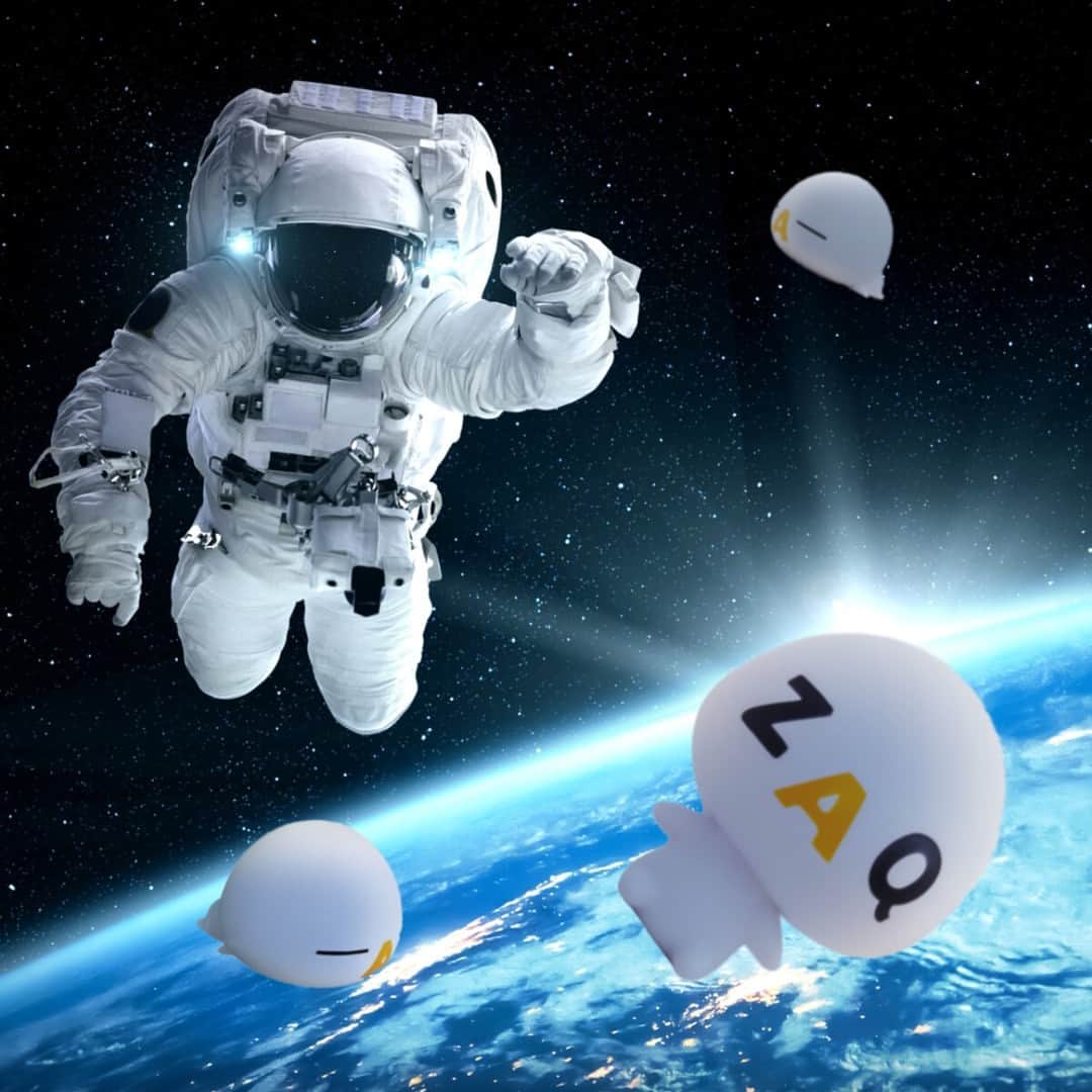 ざっくぅ 公式Instagramのインスタグラム：「9月12日は宇宙の日🚀 ざっくぅも宇宙に行ってみたよ！  (ーAー).oO（ふわふわ無重力〜） (ZAQ).oO（宇宙飛行士さんだ…） (ーAー).oO（地球きれい✨）  宇宙の日は、アメリカが「国際宇宙年（ISY）」を提唱した1992年に発案され、宇宙飛行士の毛利衛氏が日本人としてはじめて宇宙に飛び立った日付に決まりました🪐  #今日は何の日 #宇宙の日 #宇宙 #宇宙好きな人と繋がりたい #宇宙が好き #宇宙飛行士 #宇宙旅行 #宇宙から見た地球 #地球 #地球は青かった #🚀 #🌏 #キャラクター #キャラクター好きな人と繋がりたい #キャラクター好き #ざっくぅのいる暮らし #ざっくぅ #ざっくぅ大好き #ざっくぅ写真部 #JCOM」