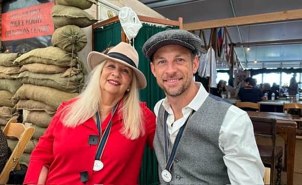 のインスタグラム：「Friends and family @goodwoodrevival photo dump!」