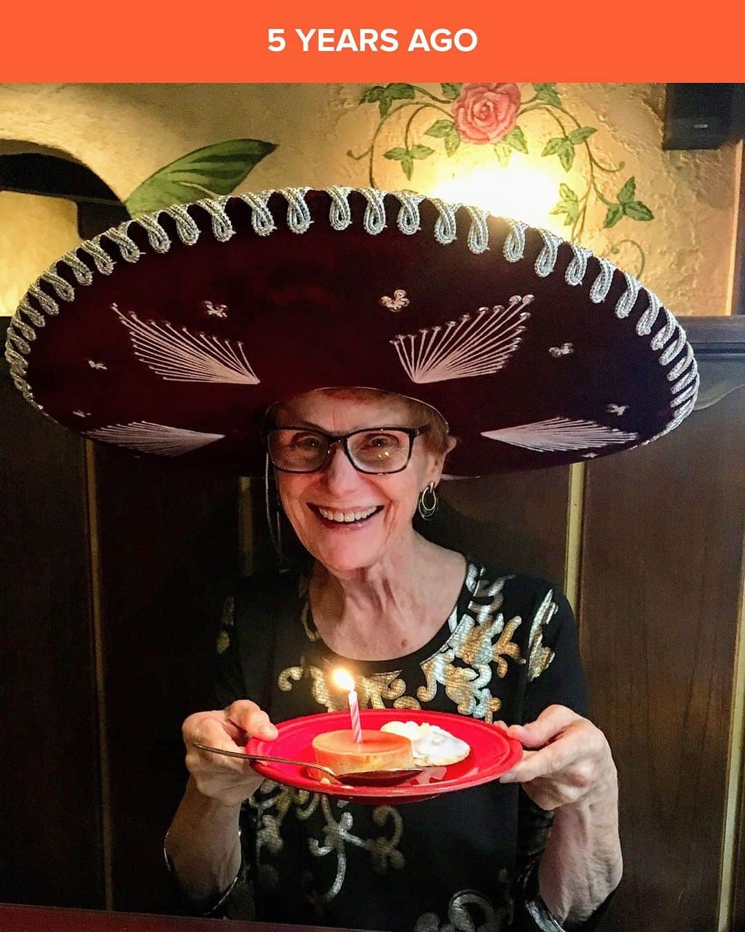 アンドリア・バーバーのインスタグラム：「Would’ve been my Mom’s 80th birthday today. ❤️💫 We toasted her with a Cadillac Margarita at El Cholo tonight. Happy heavenly birthday, Mom. Love you.」