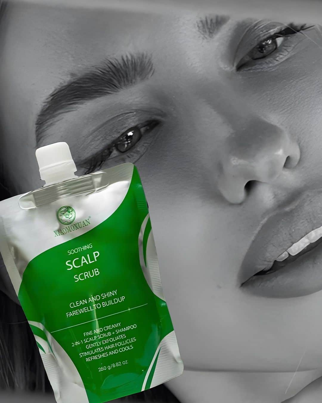 Корейская Косметика SEOULのインスタグラム：「Очищающий скраб- шампунь Xiaomoxuan soothing scalp scrub  🏷️8 300.00 ₸  📌Этот скраб, созданный на основе натуральных компонентов и морской соли, эффективно удаляет ороговевшие частицы с кожи, обеспечивая ей глубокое очищение.   📌Он также способствует увлажнению кожи головы и стимулирует кровообращение и клеточное дыхание благодаря специальным скрабирующим микрочастицам, что придает коже ощущение массажа и помогает избавиться от излишков себума и остатков средств для укладки.  📌Скраб-шампунь стимулирует рост волос, а также продлевает чистоту волос.」