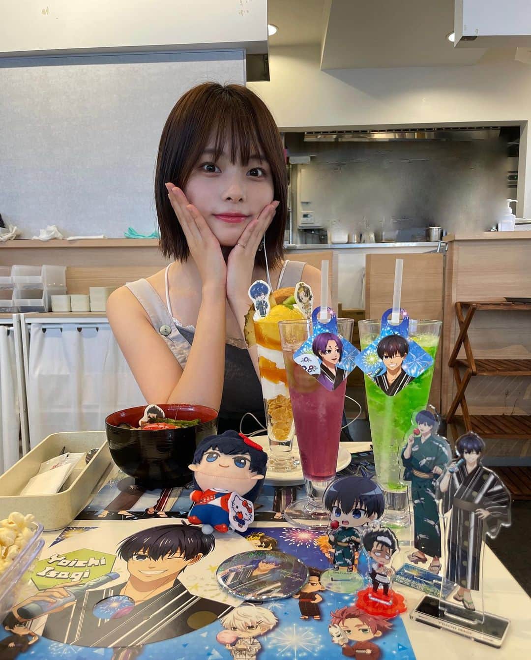 河本景のインスタグラム：「夏の思い出🩵⚽️  潔世一好きだよー！！！  #ブルーロック」