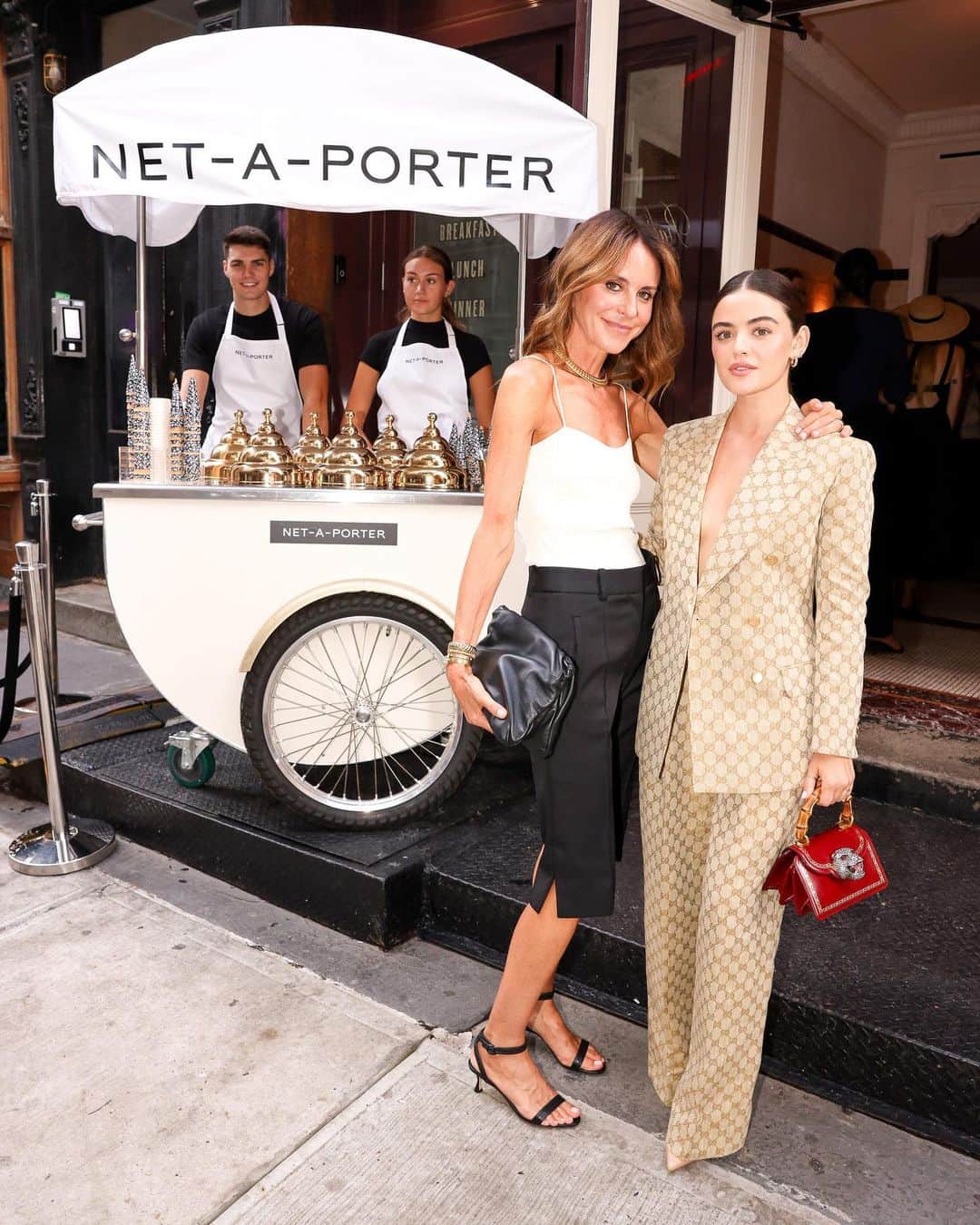 ネッタポルテのインスタグラム：「COCKTAILS AT RAF’S: On Sunday evening, #NETAPORTER's closest community of designers, models, press and tastemakers gathered at @rafsnewyork to celebrate #NYFW in style. Swipe to see some of our favourite moments from an unforgettable soiree.」