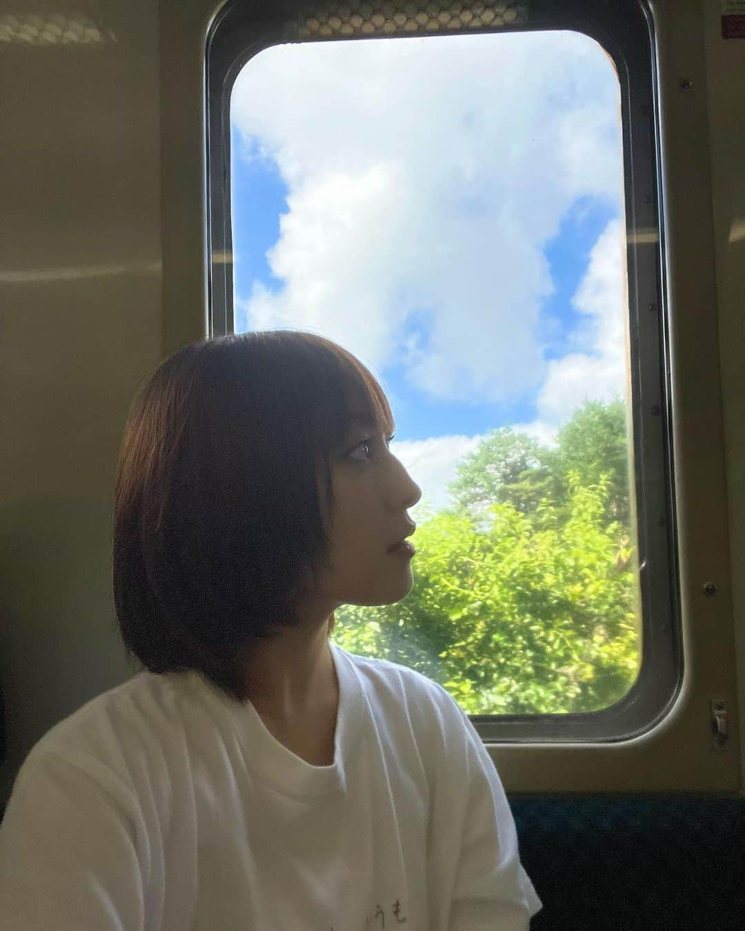 amiさんのインスタグラム写真 - (amiInstagram)「青春18きっぷで青春してきた🛤🫧ずっと行きたかった君の名は。の聖地！長野県の諏訪市行ってきたの🗾. 途中の甲府駅で武田信玄公之像みたり、清里テラス寄ったり、各駅電車の旅のんびりすっごい楽しかった。絶対また行く」9月12日 21時59分 - amidesudoumo