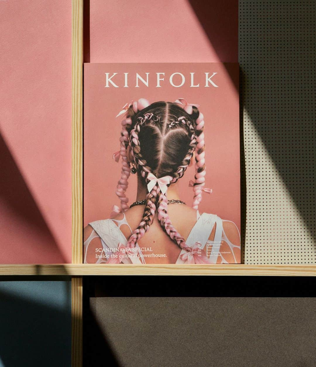 Kinfolk Magazineさんのインスタグラム写真 - (Kinfolk MagazineInstagram)「🎀 Happy launch day 🎀 Say “hej” to Issue Forty-Nine as we travel to Scandinavia and meet an all-star cast📍Get acquainted with pop sensation @ToveLo and meet @ruben_ostlund, the director of acclaimed film Triangle of Sadness. Explore moody and subversive fashions and read meditations on tackiness, boring hotel art and how to make a decision. Plus: Interviews with buzzy chef @AndyBaraghani, preeminent Swedish painter Mamma Andersson, and author Jenny Odell (@jennitaur). Order your copy now at kinfolk.com/shop and take an impromptu trip to Europe’s cultural powerhouse.  (Cover: @zhonglin_)」9月12日 22時00分 - kinfolk