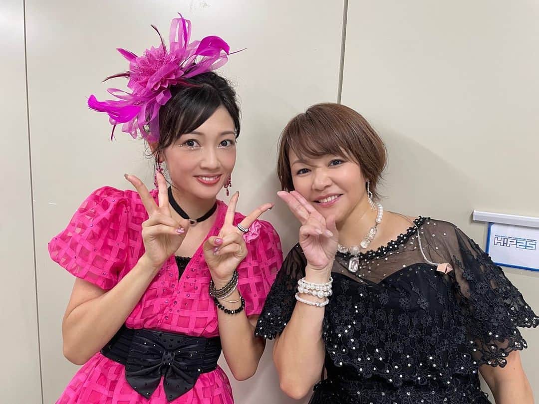 三好絵梨香のインスタグラム：「💫 中澤裕子さん💕 @yuko_nakazawa_  本番当日、中澤さんが楽屋入りして おはようございます‼️って 声を聞いた瞬間、涙がでた🥹 絶大な存在です💕  いつでも優しく声をかけてくださり ありがとうございます🥹💕 ツーショット大切にします🫶」