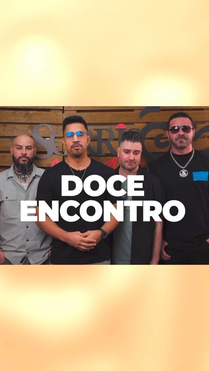 Sorriso Marotoのインスタグラム：「Só vem, Doce Encontro!   Coisa boa ter vocês numa data como essa, cantando junto  com a gente os sucessos da nossa carreira, é uma grande alegria.   O Sorriso Eu Gosto No Pagode - Parte 1, tá chegando e vai ser lindo. Dia 14 em de setembro (quinta feira agora) em todos os apps de música. 😎」
