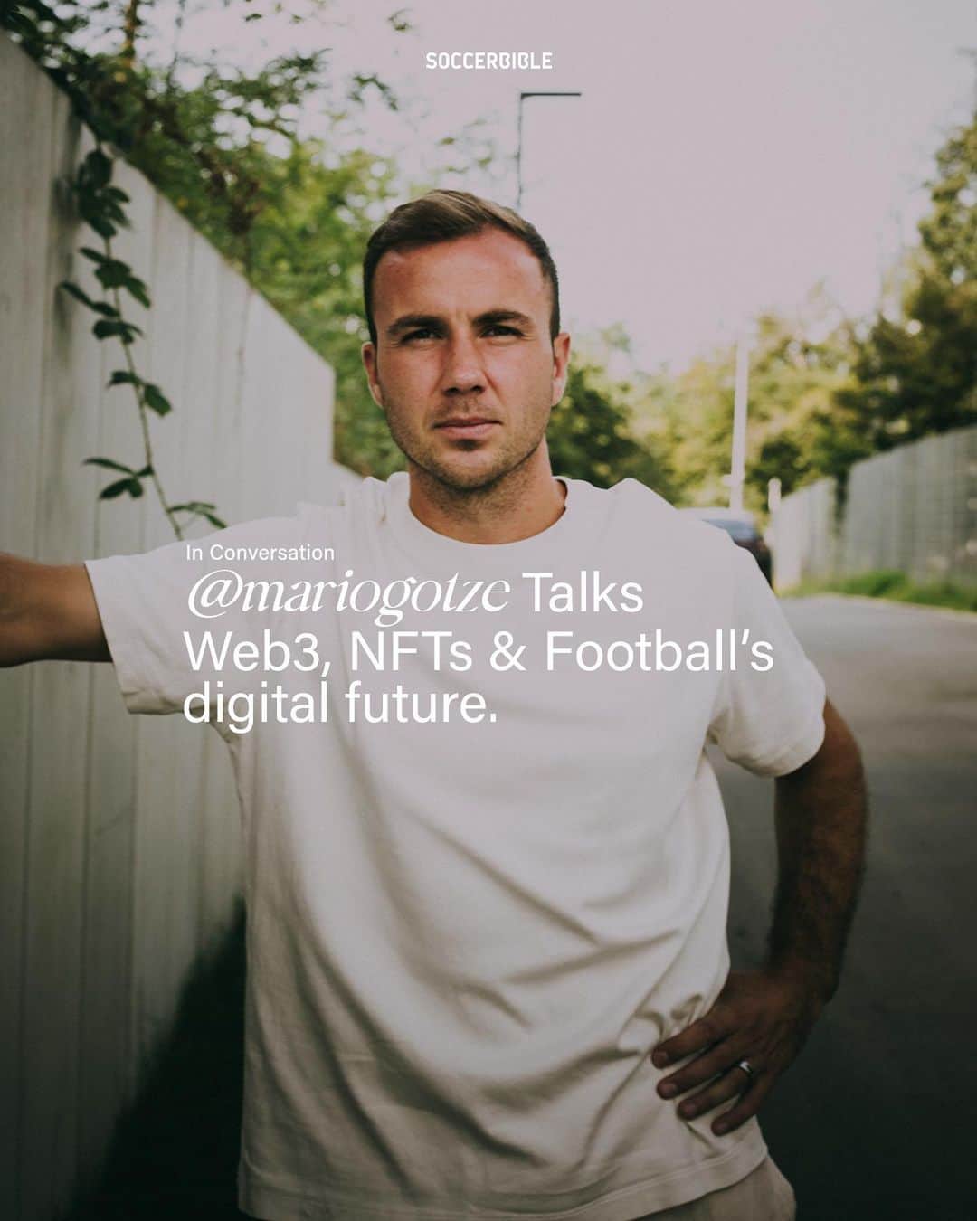 マリオ・ゲッツェのインスタグラム：「@mariogotze is a man that has embraced the future, diving headlong into the rabbit hole that is Web3 and NFT's, and exploring how they could shape football's digital future. The @eintrachtfrankfurt midfielder is at the forefront of the curve in a footballing sense, taking up a position in the vanguard of this new movement. Therefore there could be few better people in the footballing world to talk to about this topic, so we made the trip to Germany to find out more about his journey into the future. Read the full interview at www.soccerbible.com now. #soccerbible #gotze」