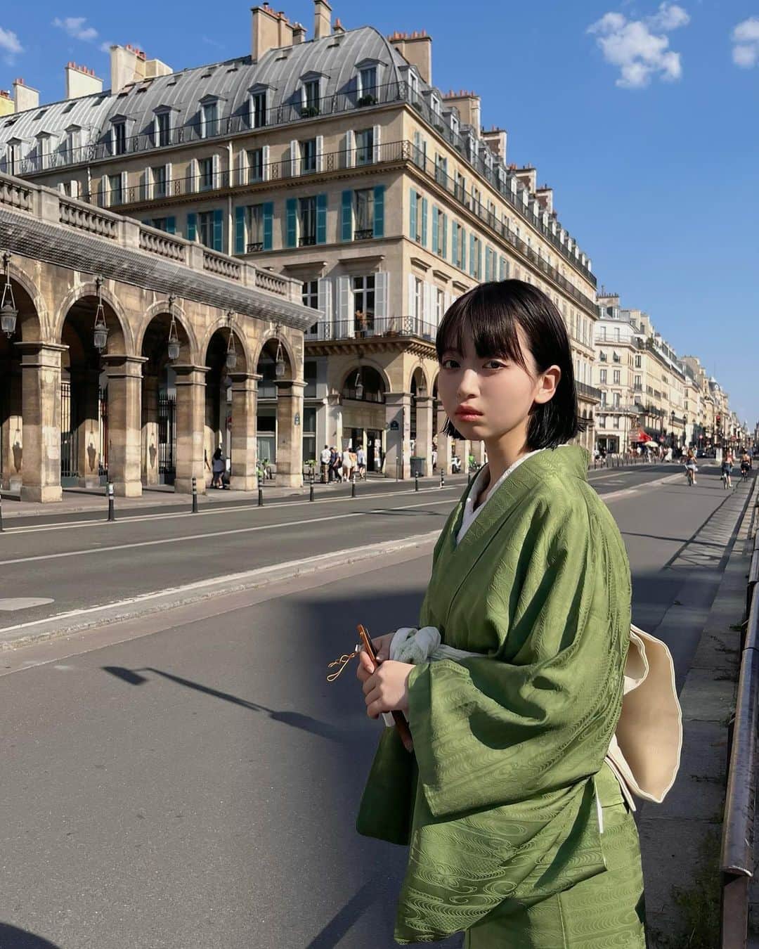 みすみさんのインスタグラム写真 - (みすみInstagram)「ひょんなことから２週間フランスに滞在しています🇫🇷  #kimono #kimonostyle」9月12日 22時13分 - _______rok