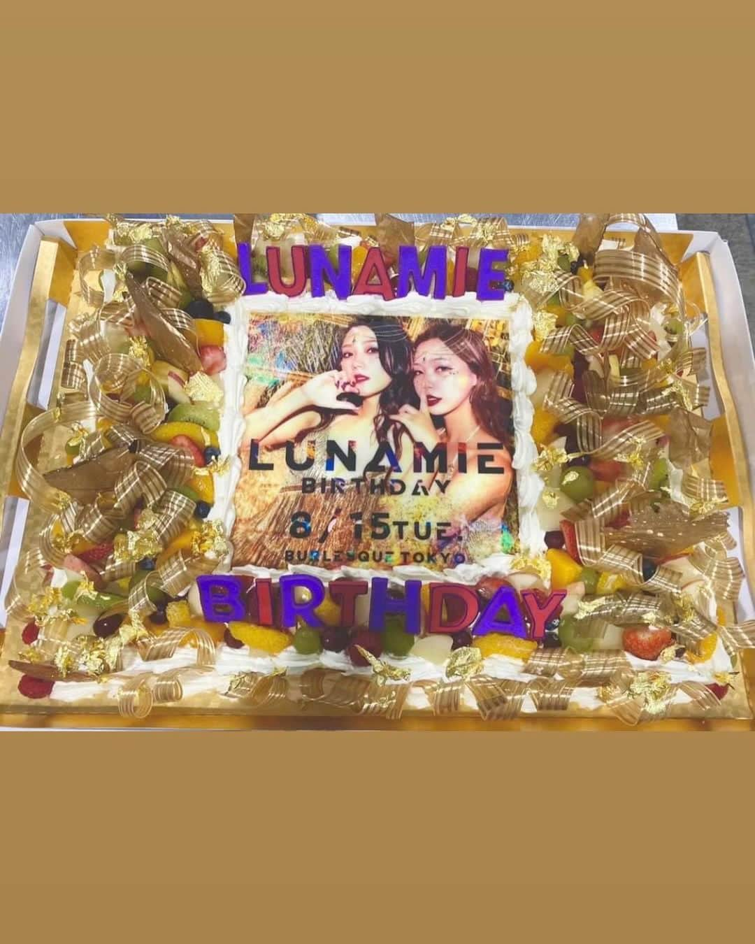 Lunaさんのインスタグラム写真 - (LunaInstagram)「天才的🥲😭💜 ありがとう🎂✨ 好きなものがつまってて 一生残しておきたかったです。可愛い。。  2023.8.16  #バーレスク東京 #ルナミエBD」9月12日 13時35分 - luna_burlesque