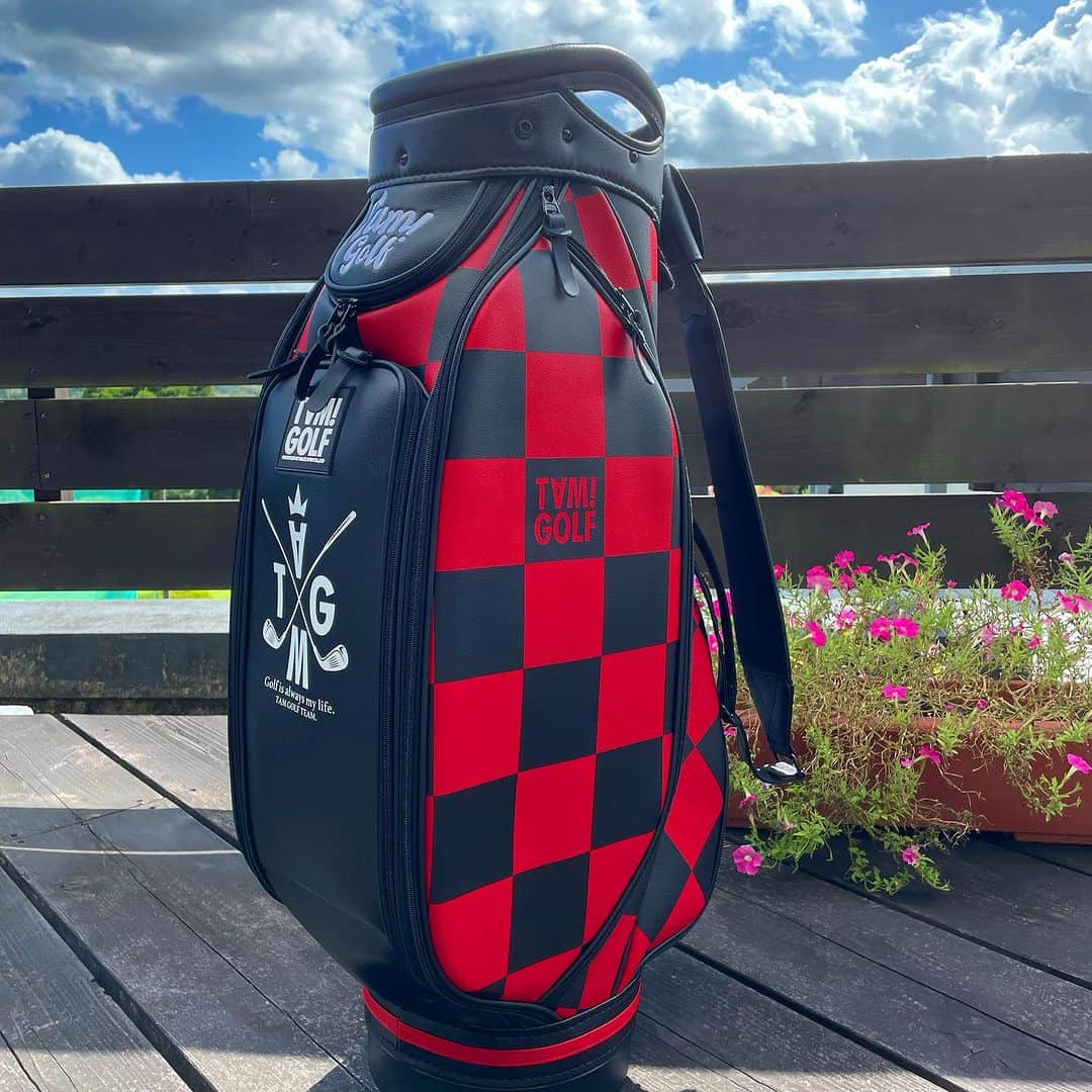 hina2221さんのインスタグラム写真 - (hina2221Instagram)「@back_spin_golf のキャディーバック✨  この色味がたまらなく可愛いいい  今回ひなカップにご協賛いただき 本当にありがとうございます🩷  さてこのバックは誰の手に？！🐣  11月のひなカップに参加してみたい方はDMください🐻 . .  #ゴルフ#ゴルフ女子#ゴルフコーデ #ゴルフ男子#ゴルフウェア #ゴルフスイング#ゴルフ好きな人と繋がりたい #クラブフィッティング#クールクラブス#golf#golfgirls #golfstagram」9月12日 13時52分 - hina22221