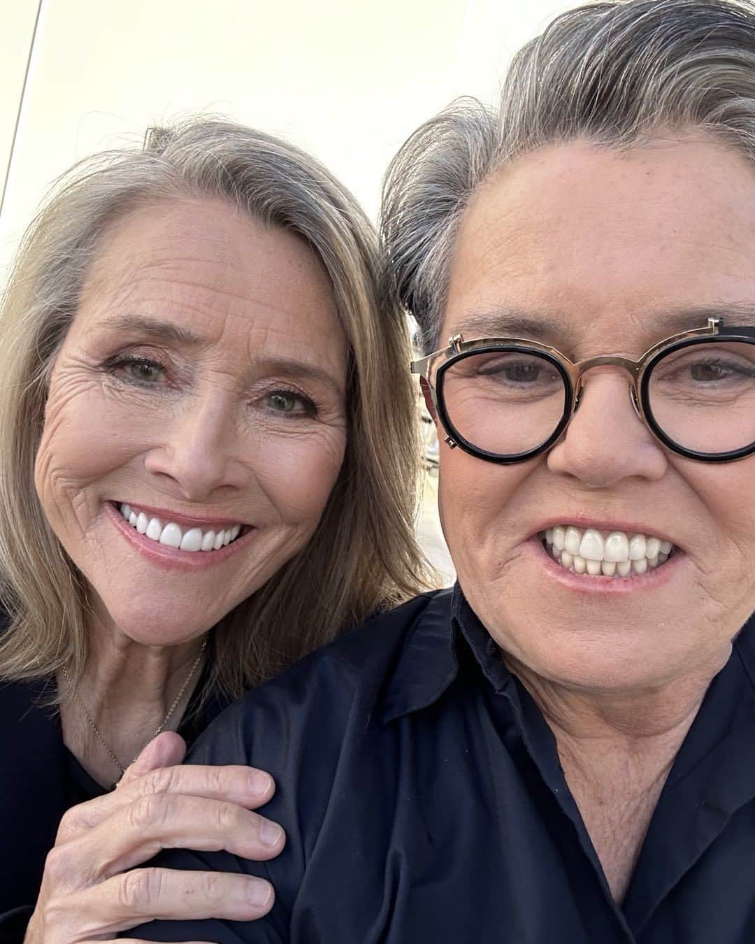 のインスタグラム：「watch 25 words or less this week - meredith and i had a blast !!! #gameshows」