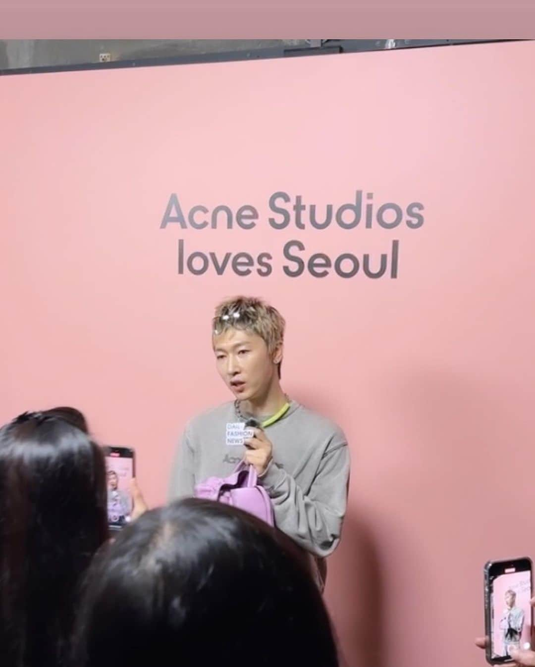 チャン・ウヒョクさんのインスタグラム写真 - (チャン・ウヒョクInstagram)「LOVEs Seoul 🧡」9月12日 14時23分 - woohyukjang