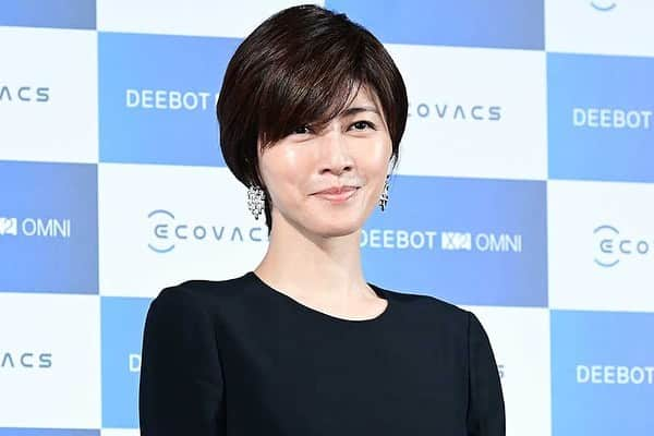 DoctorX 大門未知子～　ファンアカウントさんのインスタグラム写真 - (DoctorX 大門未知子～　ファンアカウントInstagram)「発表会内で紹介された家庭用ロボット掃除機を引き合いに「自分が信じている仲間やそういう人たちの言葉を素直に受け入れて、迅速に対応して、スムーズにいろんなことに対応できるような、そんな自分にこれからもたどり着いていきたい」と目標を口に。「このお仕事ですから、自由に、誰から強制させるわけでもなく進んでいけるように、自分らしくあるように」と自身に言い聞かせるように述べた。 #内田有紀 閃閃發亮的姐」9月12日 14時52分 - yoneandyuki2018