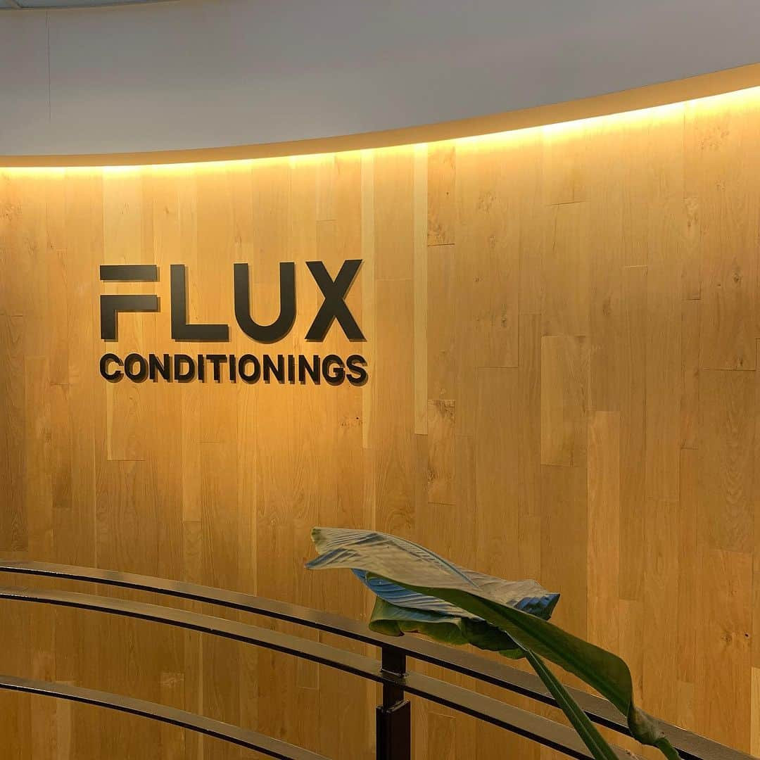 FLUX CONDITIONINGSのインスタグラム：「. 【11月分ネット予約解禁情報】 日頃よりFLUX CONDITIONINGSをご利用頂き誠にありがとうございます。  9月15日に11月分のネット予約が可能になります！！✨  年末に向けて、ご予約が埋まりやすいためお早めにお取り下さい💁‍♀️  電話やLINEなどでもご予約承っておりますのでお気軽にお問い合わせください！  ◆体験のご予約はこちらから◆ ✉️予約⇒- https://www.flux-conditionings.com/ reservation/form.php ☎TEL 予約⇒03-3780-5553 DMからのお問い合わせも承っております！  #fluxconditionings #coditioning #fluxlife #training #daikanyama #Shibuya #fluxcate #フラックスコンディショニングス #フラックス #コンディショニング #ファンクショナル #トレーニング #代官山パーソナルジム #代官山ジム #渋谷ジム」