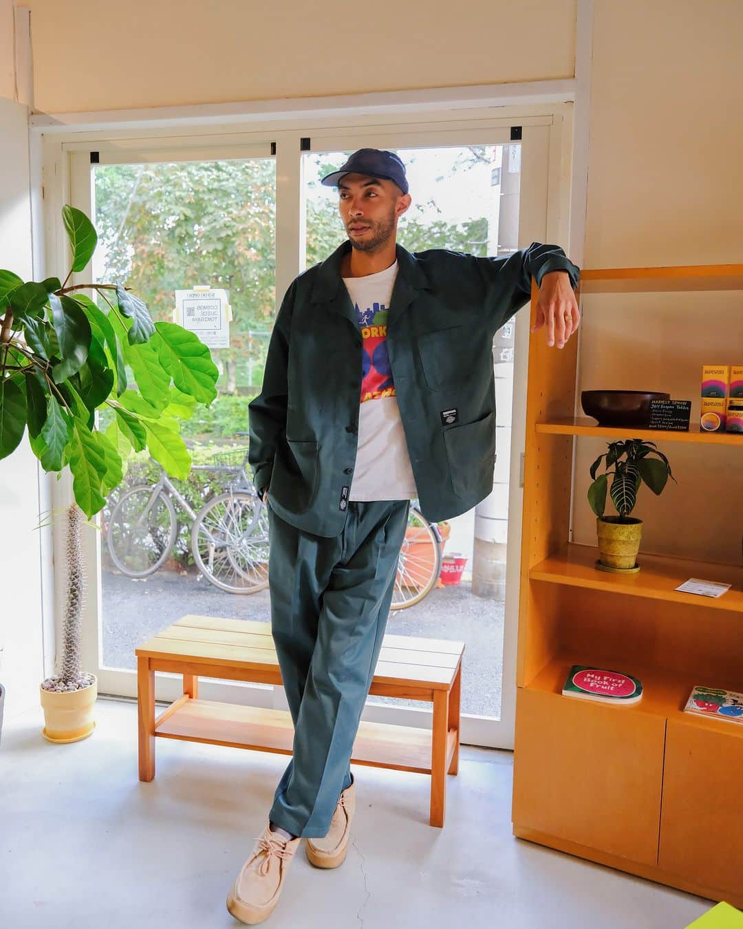 のインスタグラム：「NEIGHBORHOOD® | Dickies   9月16日（土） NEIGHBORHOOD 取り扱い店舗  9月19日（火） Dickies Japan公式オンラインストア 👉 dickies.jp  @neighborhood_official #neighborhood #nbhd #craftwithpride #dickies #ディッキーズ  Model: @lono3」