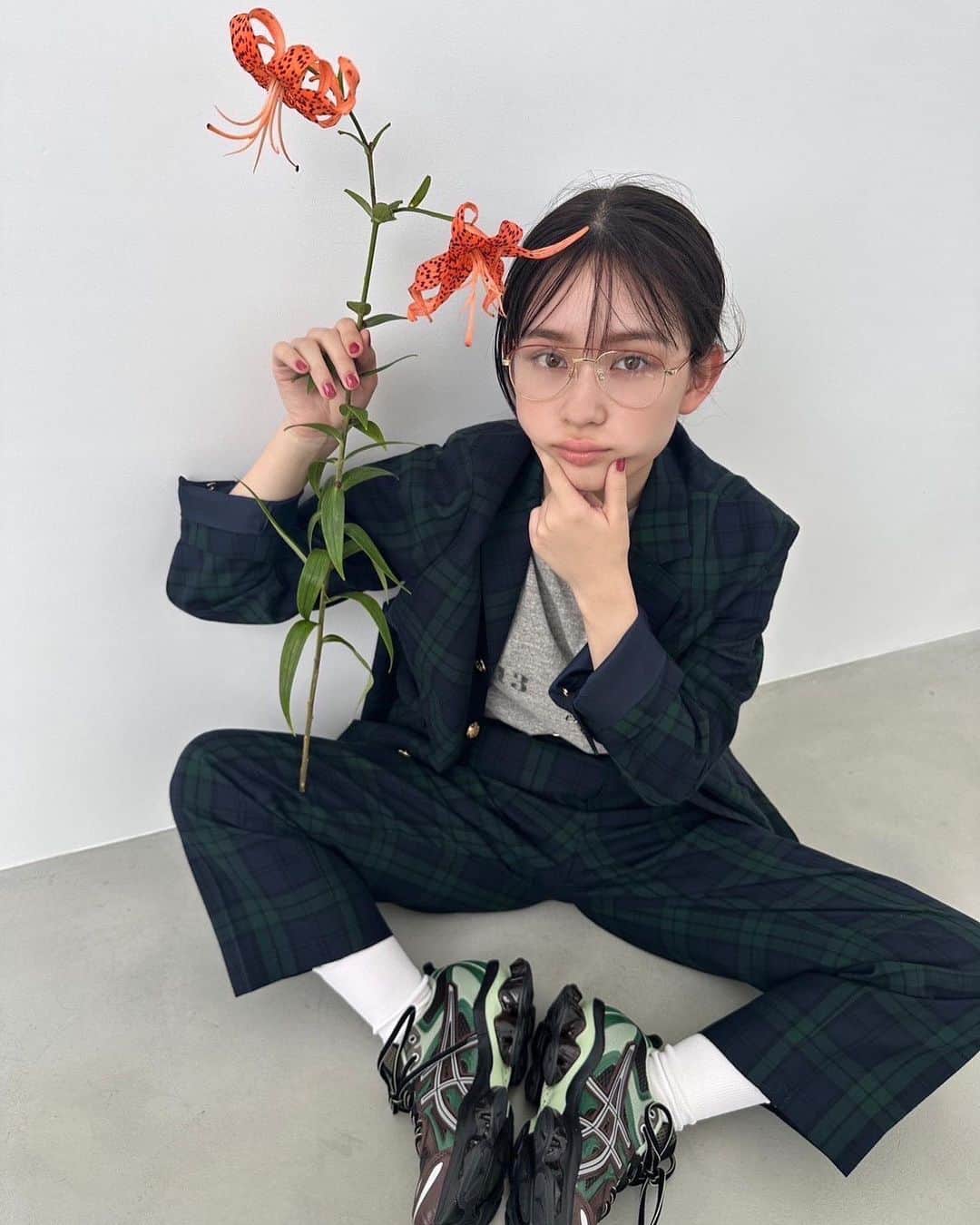 のインスタグラム：「mini10月号🔟です是非に」