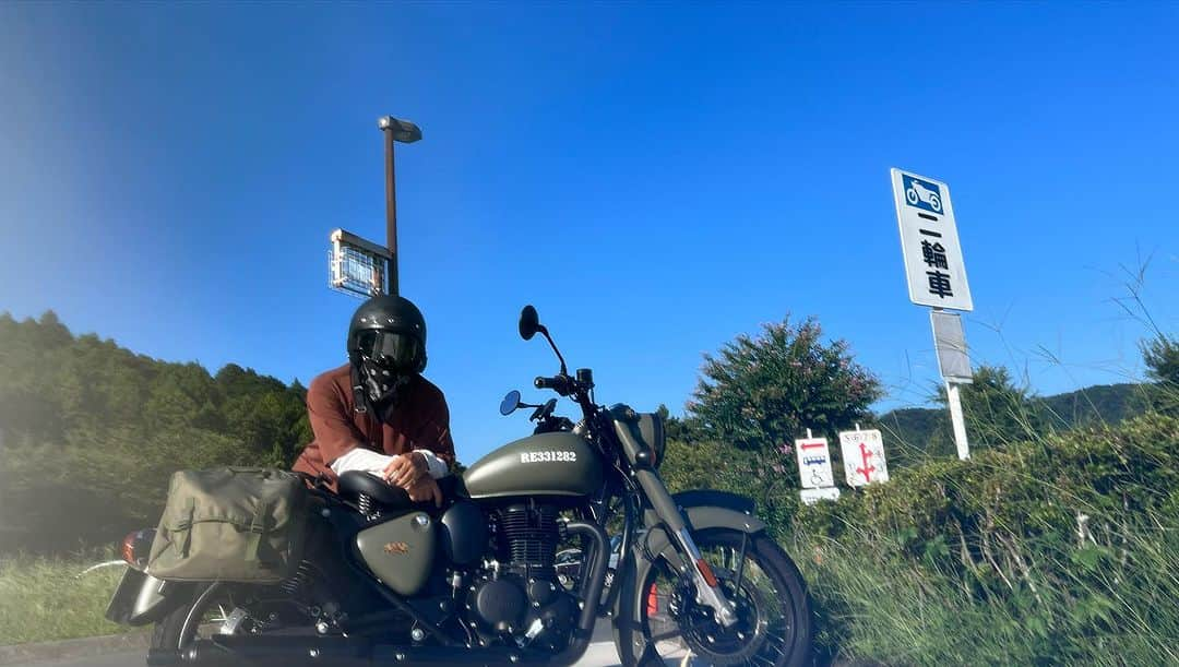 鈴木拓さんのインスタグラム写真 - (鈴木拓Instagram)「たまにはバイク乗せておくー！  たまじゃないか？  しょっちゅうかな？  まっ！どうでもいいかな？」9月12日 16時48分 - suzukitaku.drunkdoragon