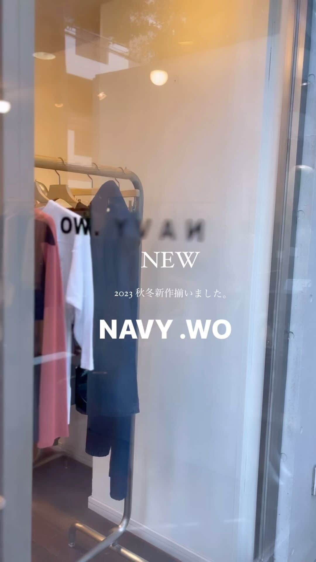 ネイビー ウォのインスタグラム：「NAVY.WO2023 秋冬続々と入荷しています。  #NAVYWO #ネイビーウォ #fashion #自由が丘 #新宿高島屋#名古屋高島屋#井筒屋」