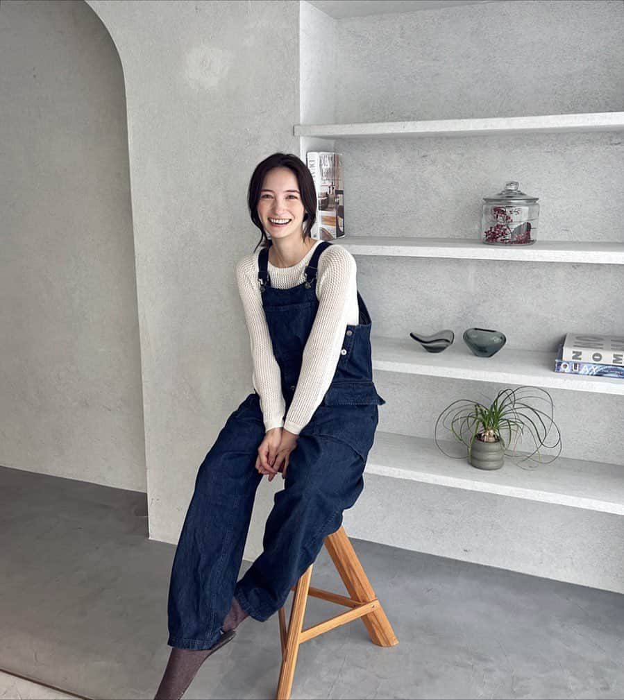 山神アリシアのインスタグラム：「👖👖👖」